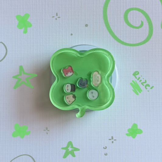 Riize Clover Shaker Phone Grip